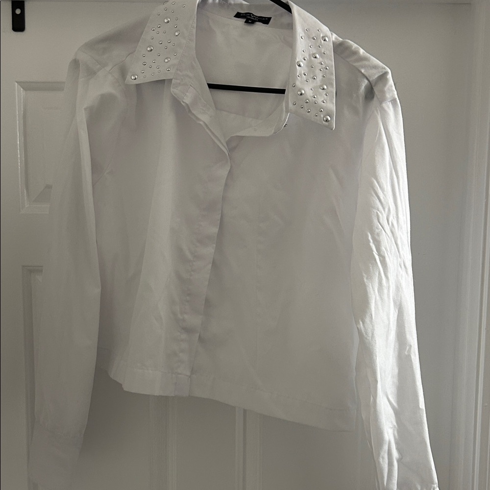 White Cropped Button Down Shirt with Embellished Collar